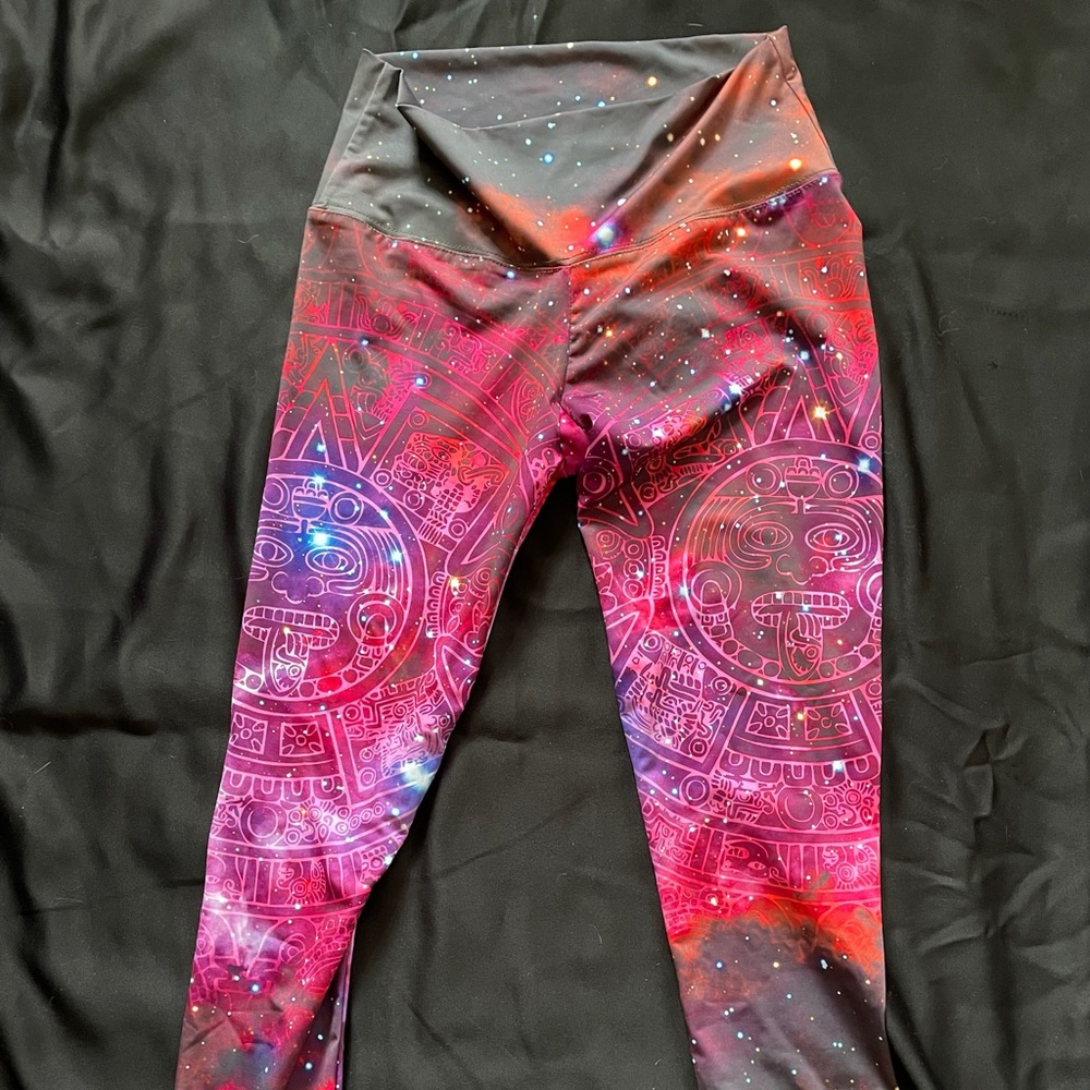 New Om Shanti yoga leggings Aztec medium